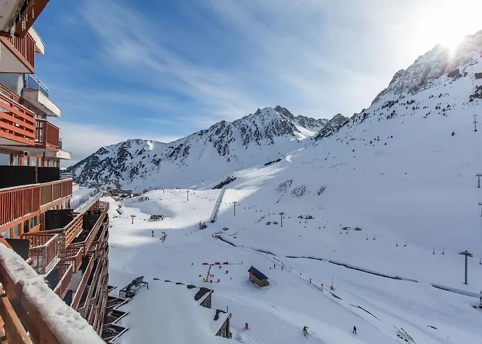 Communion Avec La Nature - Au Pied Des Pistes 巴涅尔德比戈尔